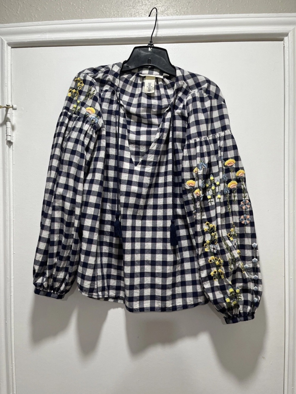 L.O.G.G. H&M Embroidered Checker Blue & White Blouse EUC Floral Size  6 Top Boho